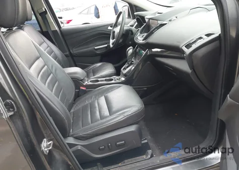 2015 Ford Escape Titanium z USA, uszkodzony, nr VIN 1FMCU9J93FUB27129